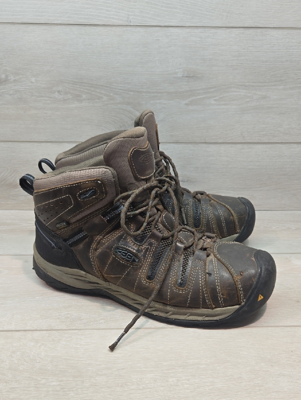 KEEN Mens Utility Steel Toe Waterproof Sneakers  Leather Work Boots Shoes Sz 12D